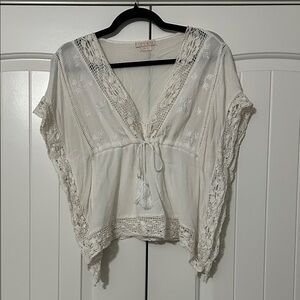 The Hanger Cream Lace Women's Blouse